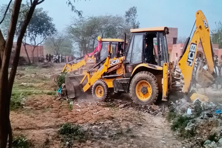 action-has-been-taken-on-illegal-construction-in-school-in-nuh