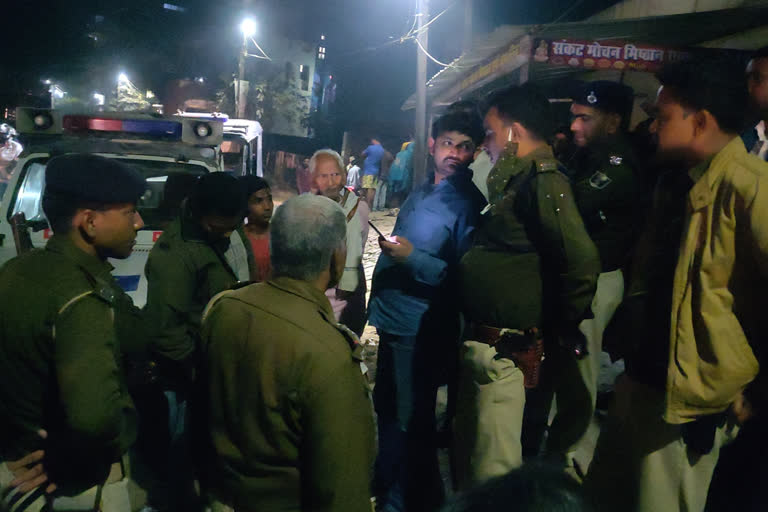 हादसे के बाद पहुंची पुलिस