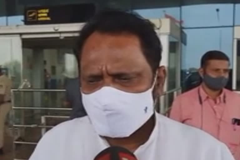 Karnatak health Minister