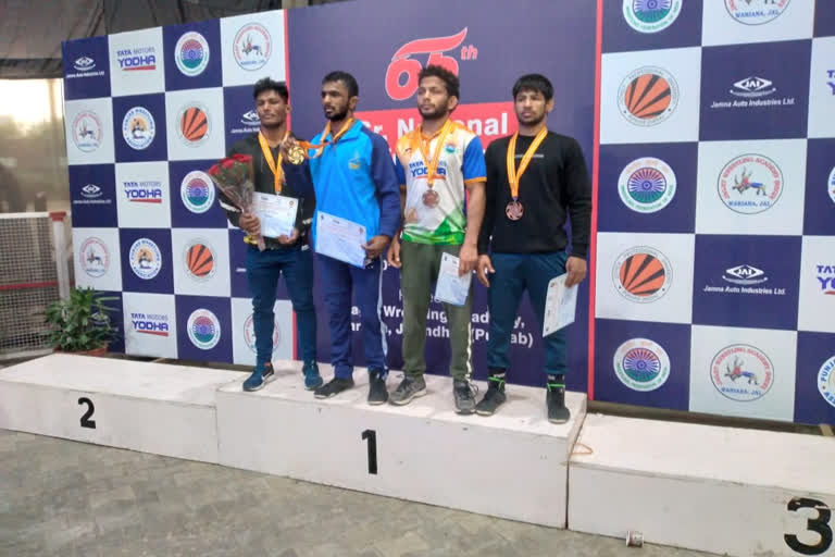 arjun halakurki win national wrestling