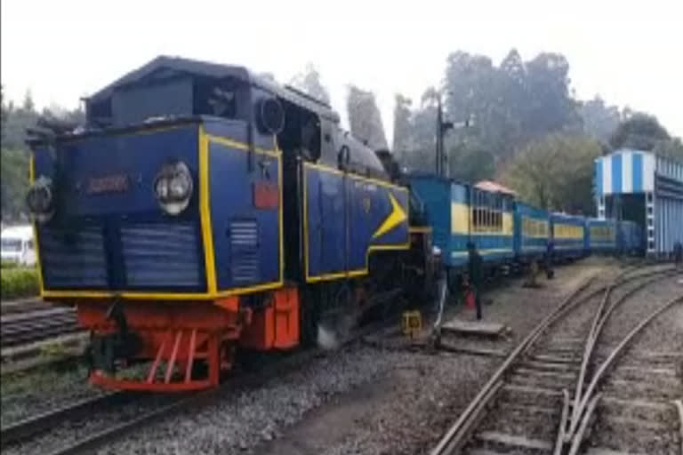 Coonoor Mettupalayam mountain train