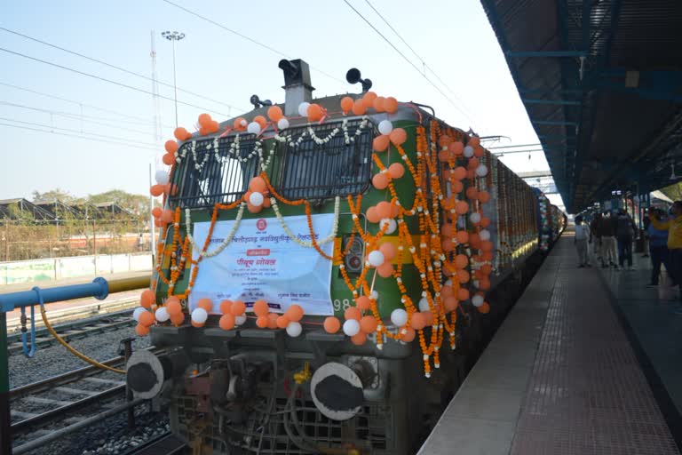 Ratlam-Chittorgarh electric railway track inaugurated