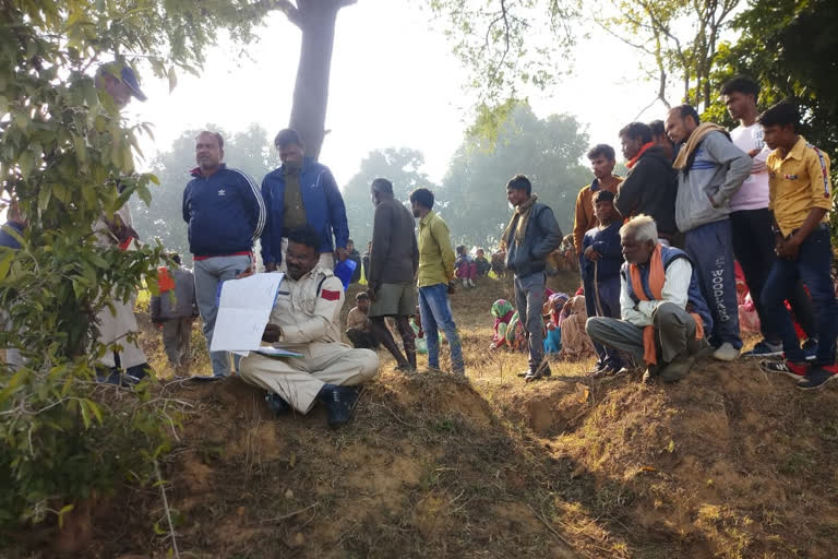 Youth commits suicide by hanging