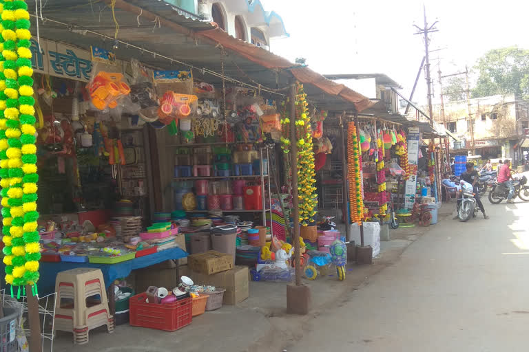 closed market in Bacheli and Gidam Nagar open in Dantewada