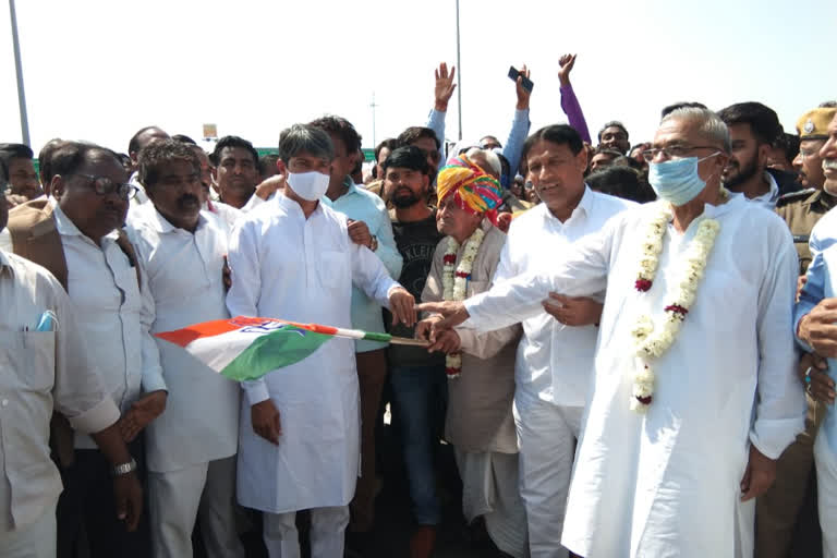 बारां में कांग्रेस कार्यकर्ताओं ने निकाली पदयात्रा, Congress workers march in Baran