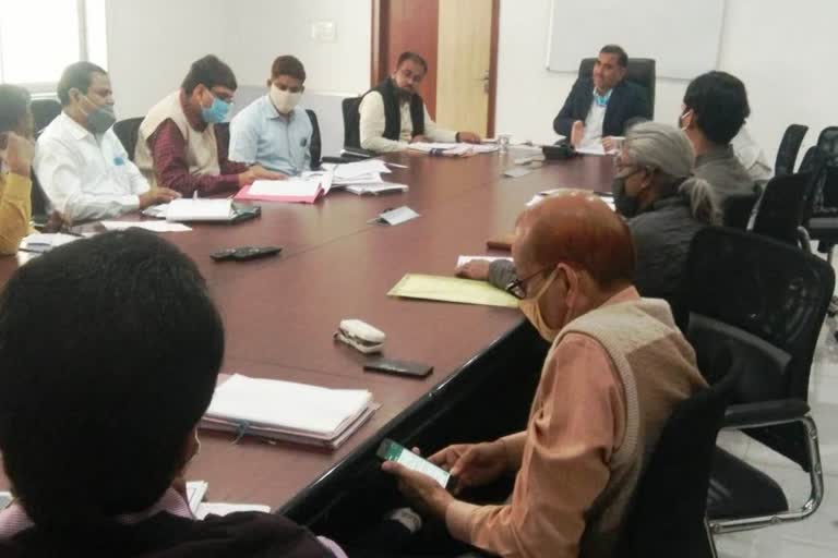 weekly review meeting in Udaipur, District Collector Chetan Deora