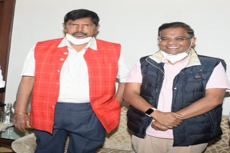 jccj-president-amit-jogi-meet-union-minister-ramdas-athawale-in-mumbai