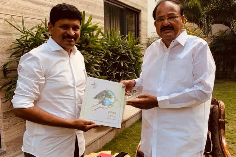 mp santosh kumar meet vice president venkaiah naidu for give vruksha vedam book