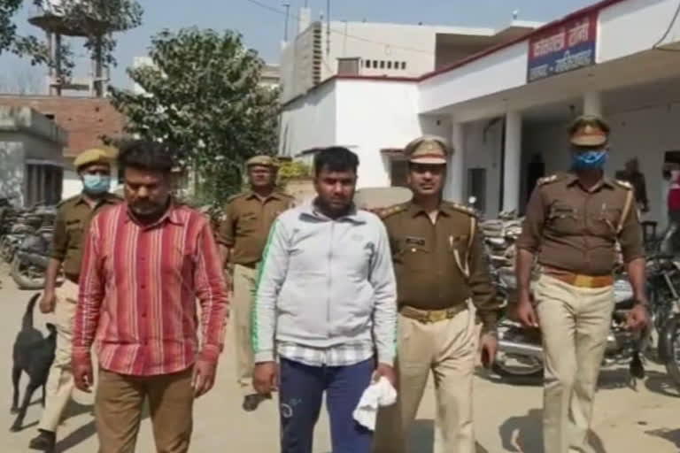 two youths arrested as they demanded 40 lakh rupees from businessman