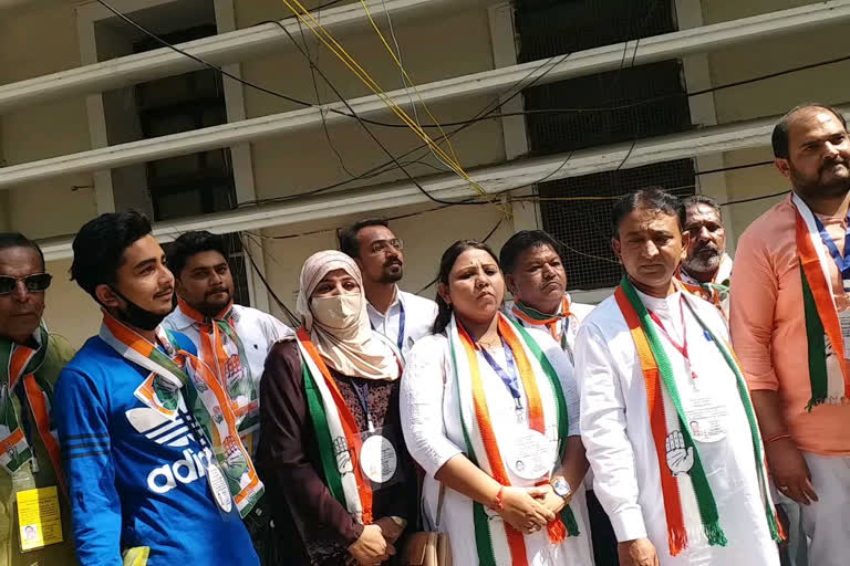 congress candidate won municipal corporation election behrampura and daryapur