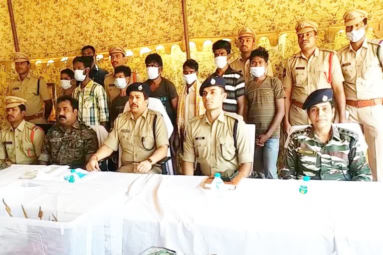 banned maoist mileeshiya team members caught in police coombing