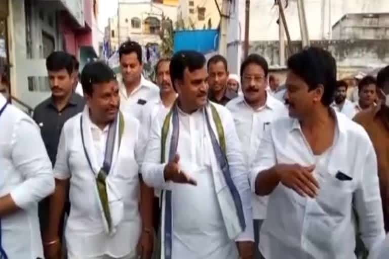 ministers campaign for vijayawada municipal elections