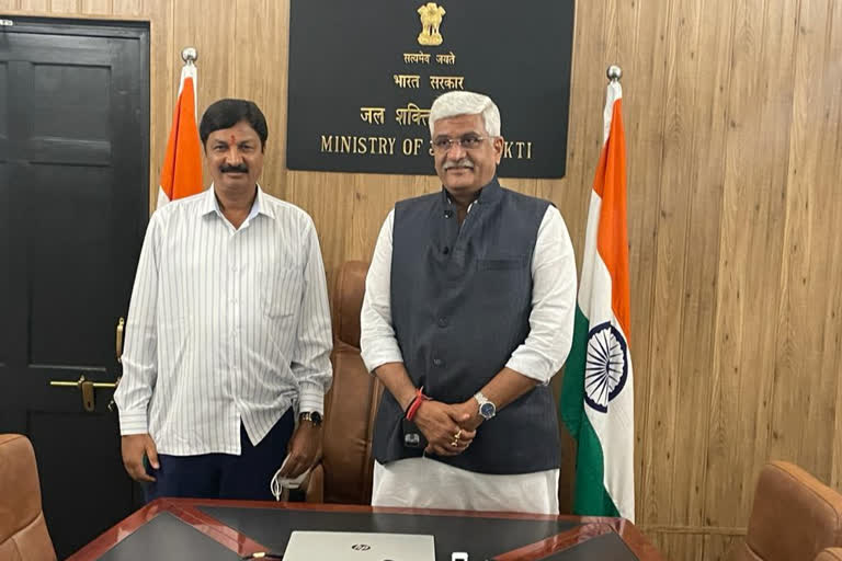 Minister Ramesh Zarakiholi   meeting with Union   Minister Gajendra Singh Shekhawat