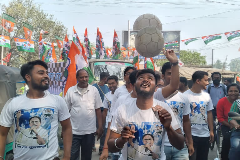 khela hobe tablo in mamata banerjees rally in hoogly danlop ground