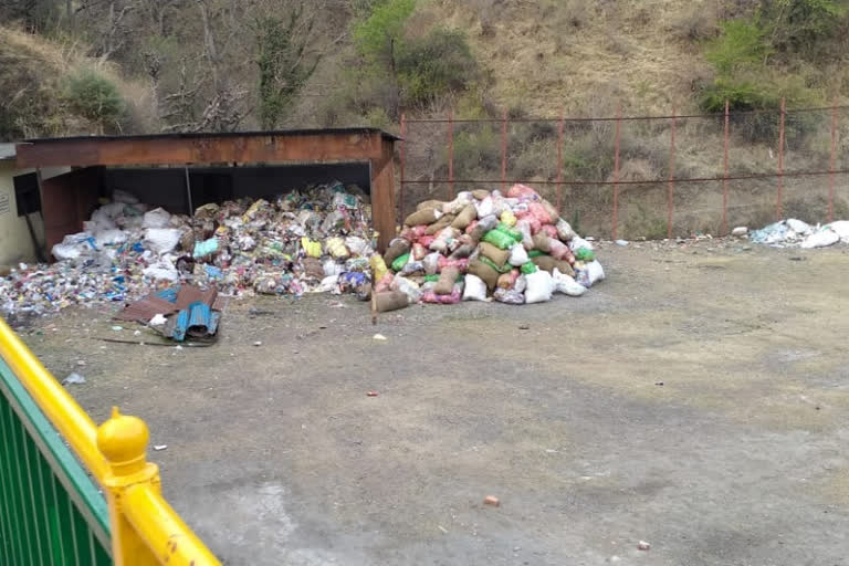 Nehru Maidan in Rajgarh becomes a dumping site