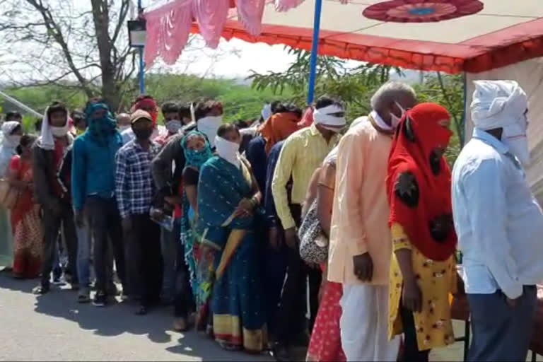 Passengers stopped from going to Chhindwara