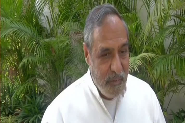 Rahul's remarks can only be clarified by him: Anand Sharma