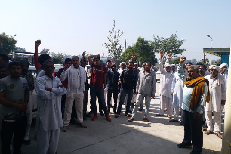 villagers protest against police in gohana