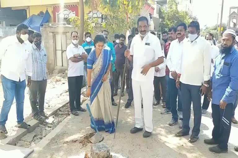 Mayor Sunil Rao Bhoomi Puja for development works in Karimnagar