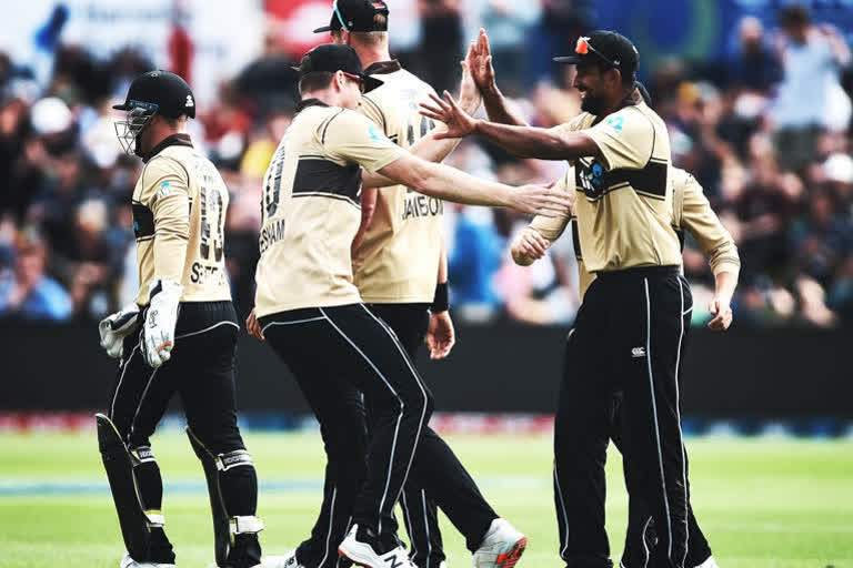 nz vs aus 2nd t-20 : new zealand beat australia by four runs in 2nd t-20