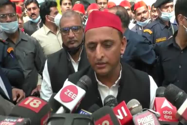 samajwadi leader akhilesh yadav