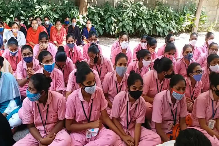 nursing students dharna on no facilities in hostel in hanamkonda in warangal urban district