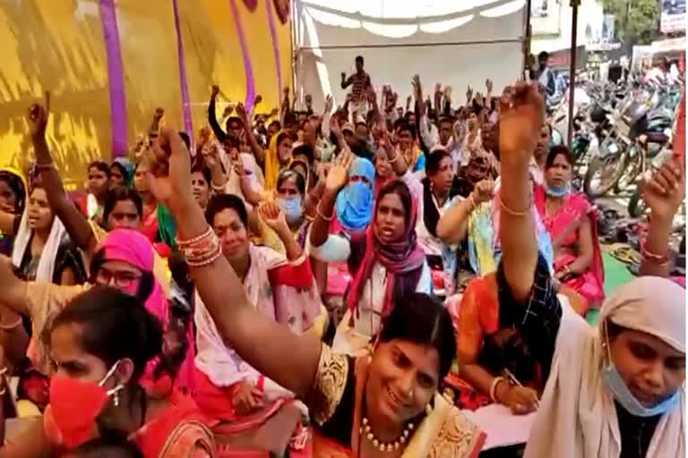 protest of prerak sangh in janjgir champa