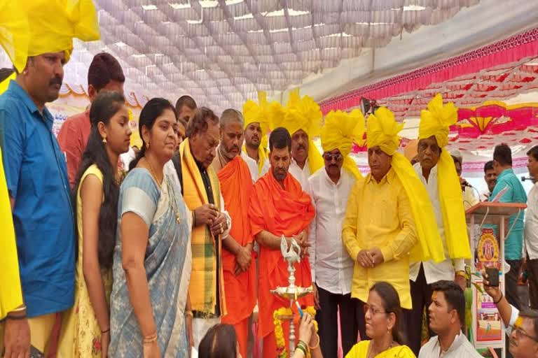 Inauguration of Kannada School at Chikkodi