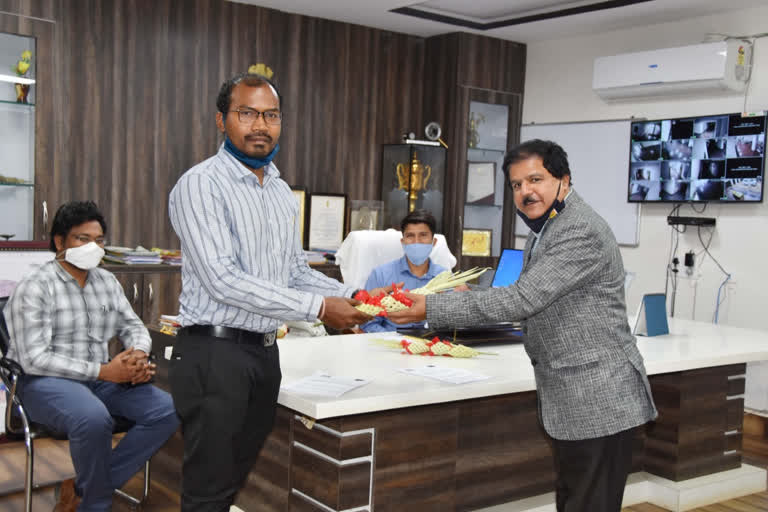 Dantewada brand DENEX signed an MOU with TRIFED