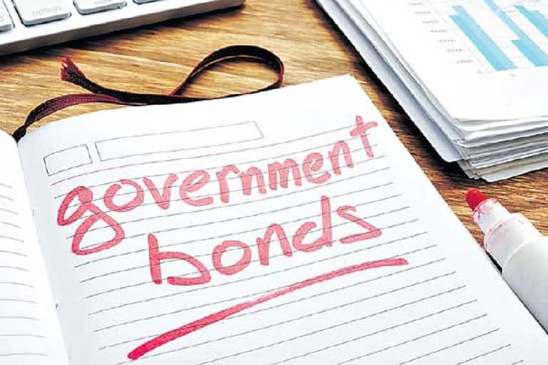 Is it good to invest in government bonds?