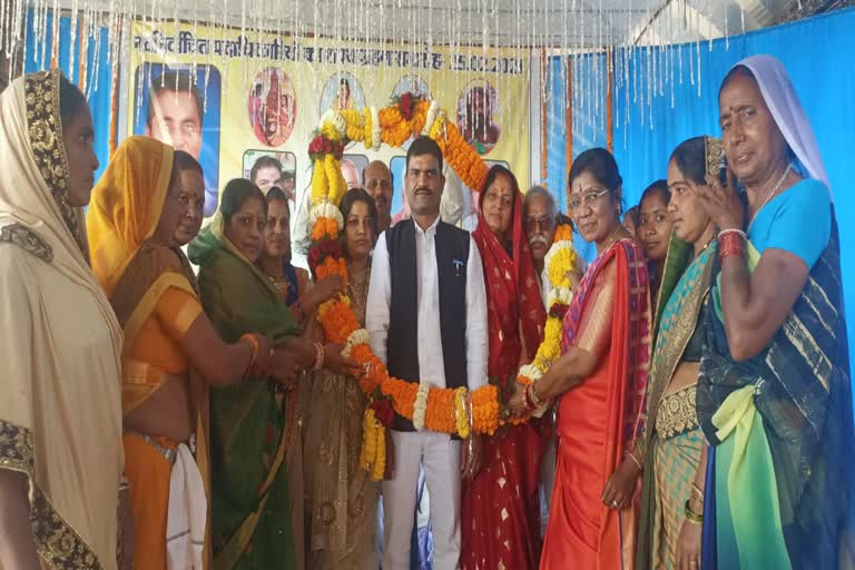 newly-elected-officials-of-5-enclaves-of-sahu-samaj-took-oath-in-balodabazar