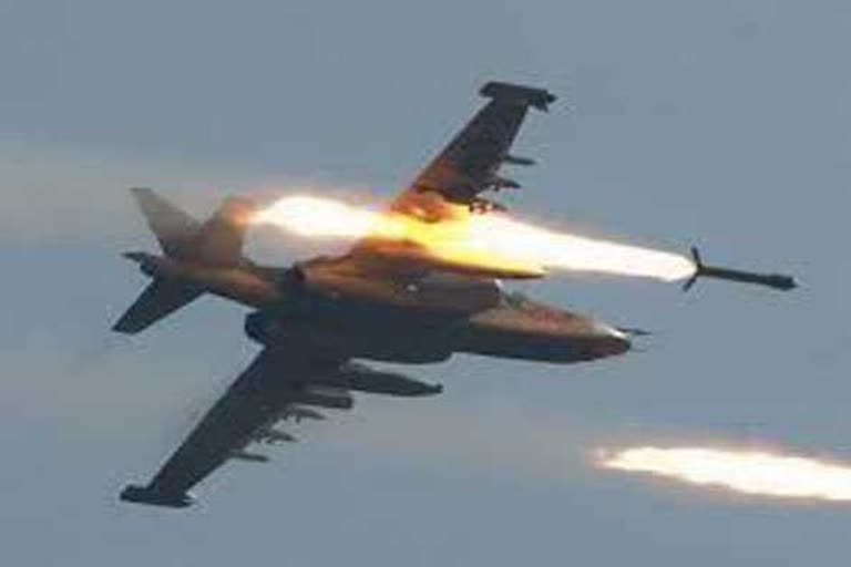 us air strikes iranian backed militant site in syria