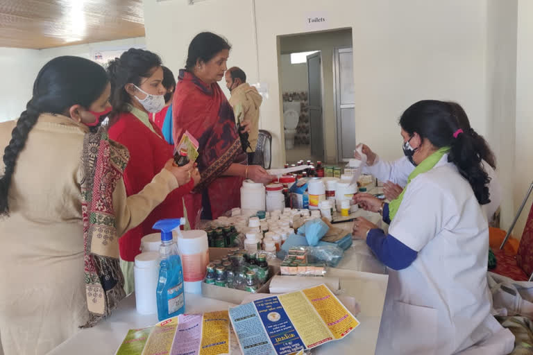 Free health camp organized in sarahan