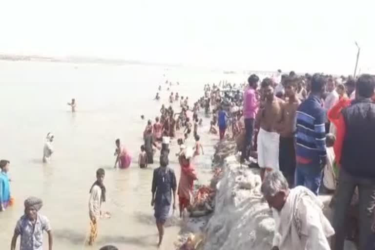 five people drowned in ganga river in kasganj