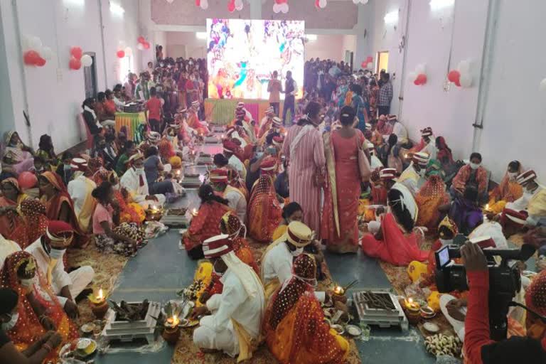 couples got married under cm kanya marriage scheme