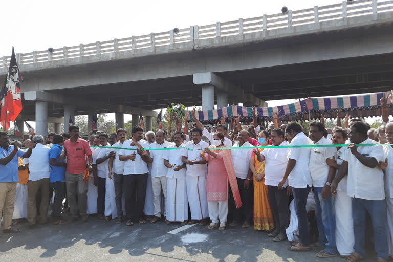 karur district collector inaugurated uncompleted road