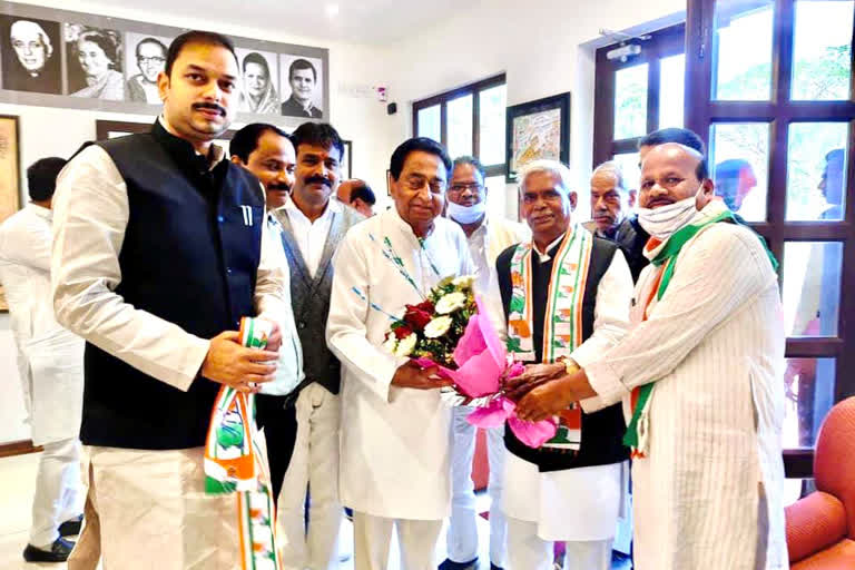 Political controversy sparks after 'Godse bhakt' Babulal Chaurasia joined Congress