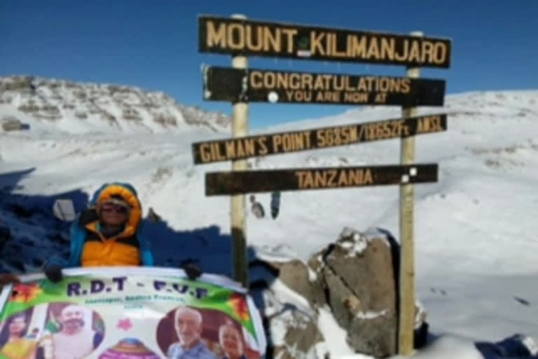 Nine-year-old girl climbs Mount Kilimanjaro