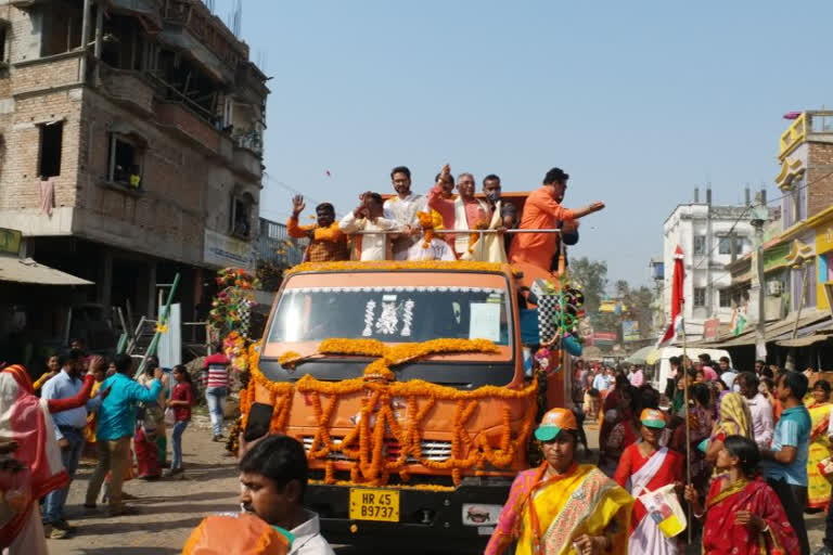 west-bengal-assembly-election-2021-bjps-paribartan-yatra-rath-reached-at-malda