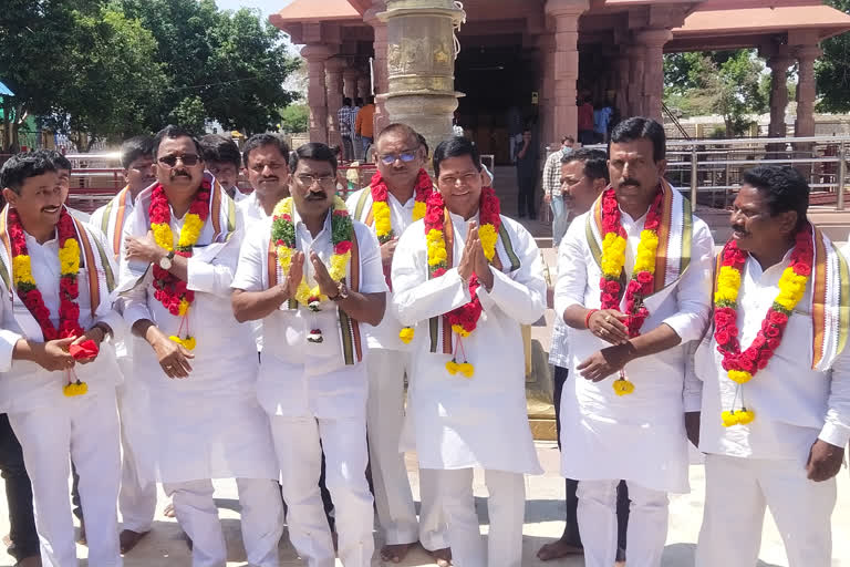 Graduate MLC candidate Chinnareddy Jogulamba temple visited