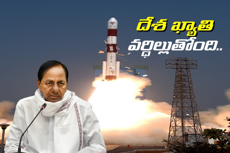 kcr praises isro scientists