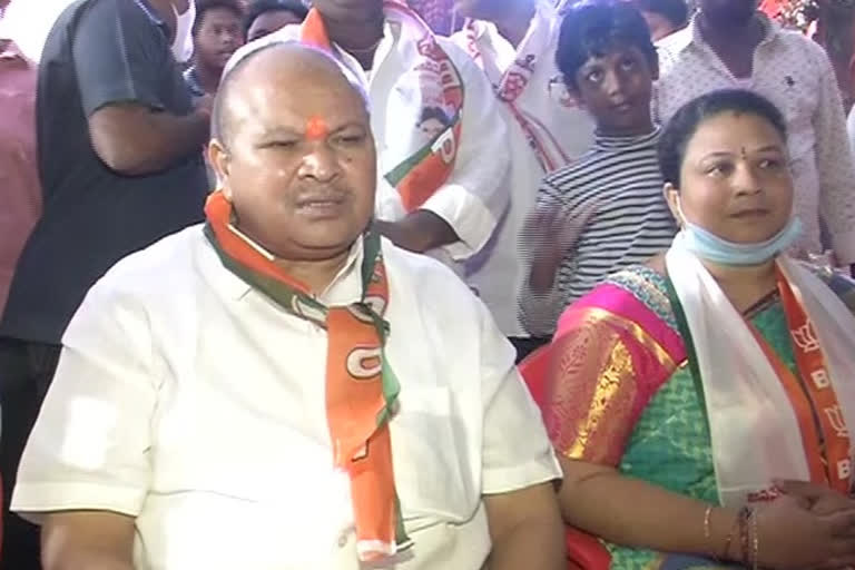 bjp leader kanna laxmi narayana attend to election campaigning in guntur