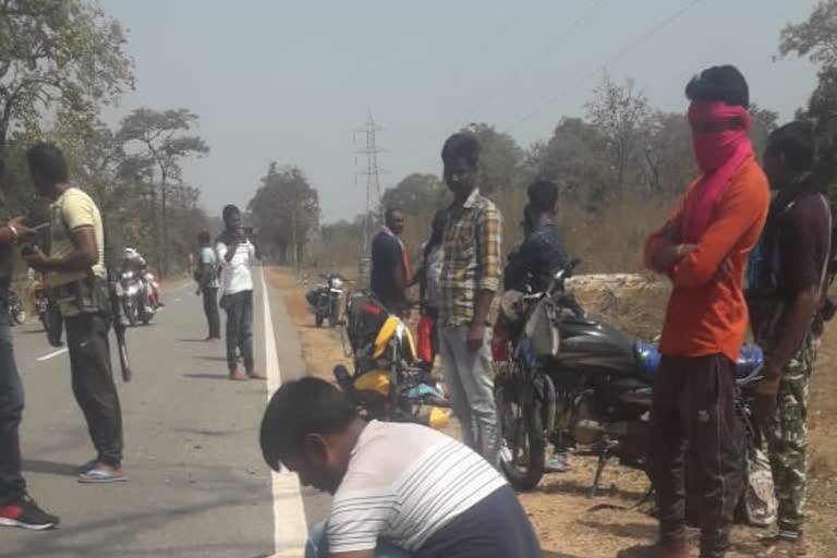 Two bikes face-to-face collision