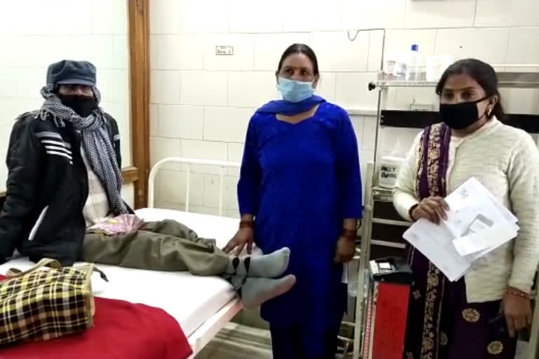 Seema Devi runs in Bilaspur Regional Hospital to raise blood