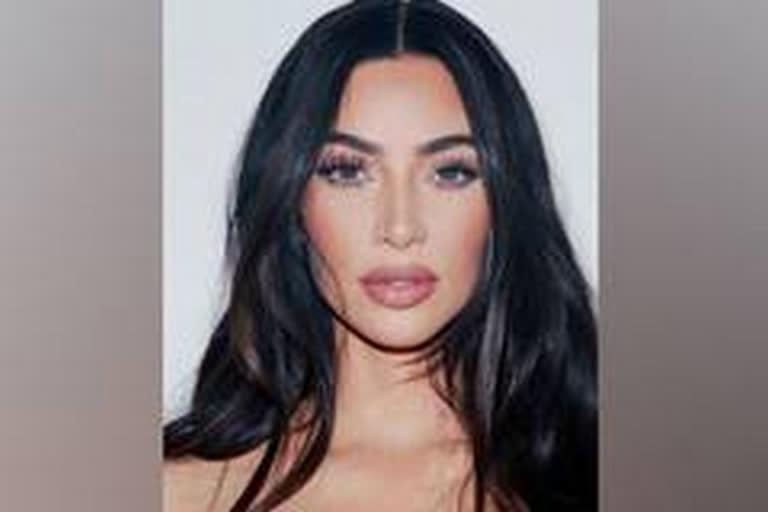 Kim Kardashian's fan attempts to crash through her Hidden Hills gate