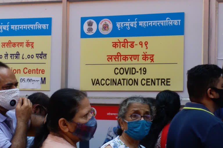 Technical difficulties during the vaccination process for the second day in a row