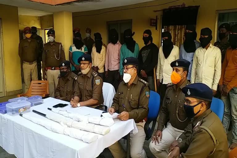 9 accused arrested for collecting levy in the name of naxali in koderma