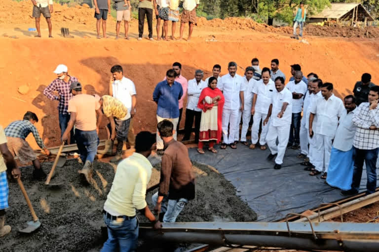 'రైవాడ జలాశయం చివరి ఆయకట్టు సాగునీటికి కృషి చేస్తా'