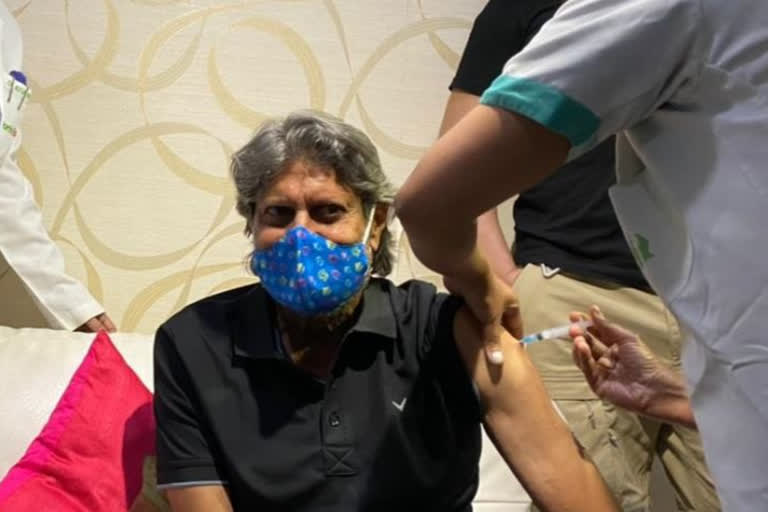 Kapil Dev gets first dose of COVID-19 vaccine