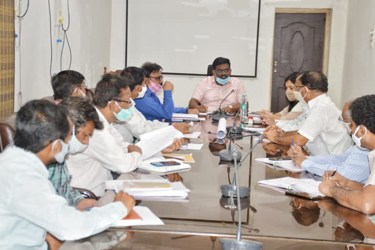 Collector Rajiv Gandhi Hanumanth held a meeting with officials of various departments in Warangal Urban District